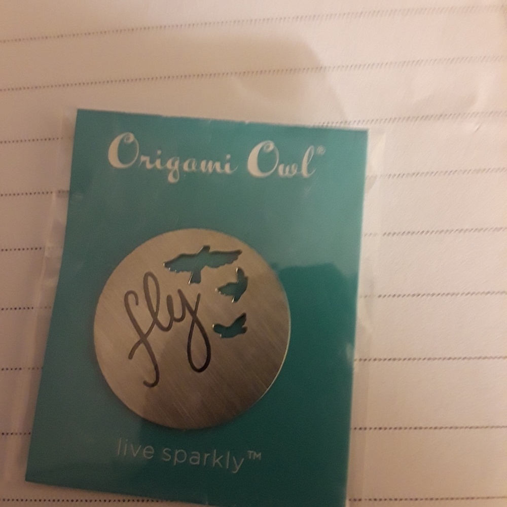 Brand new origami owl plate